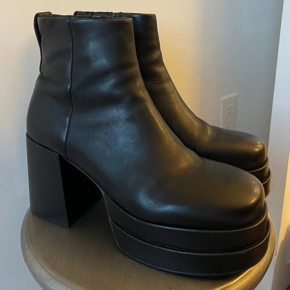 Women's Steve Madden VIPER Black Boot (Size 11)